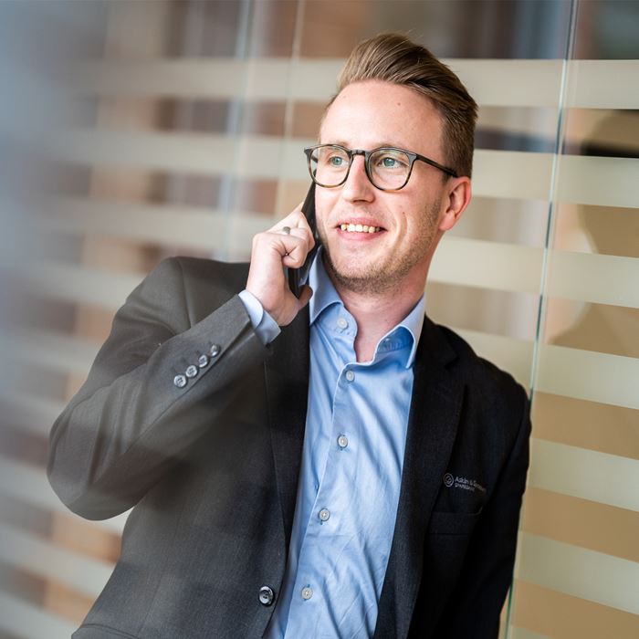 Bankansatt i telefonen Bankansatt i telefonen