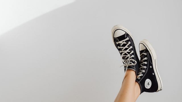 Ben med converse
